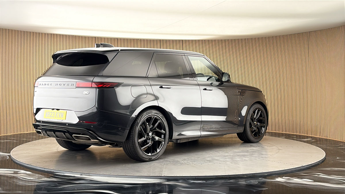 Land Rover Range Rover Sport Image 21