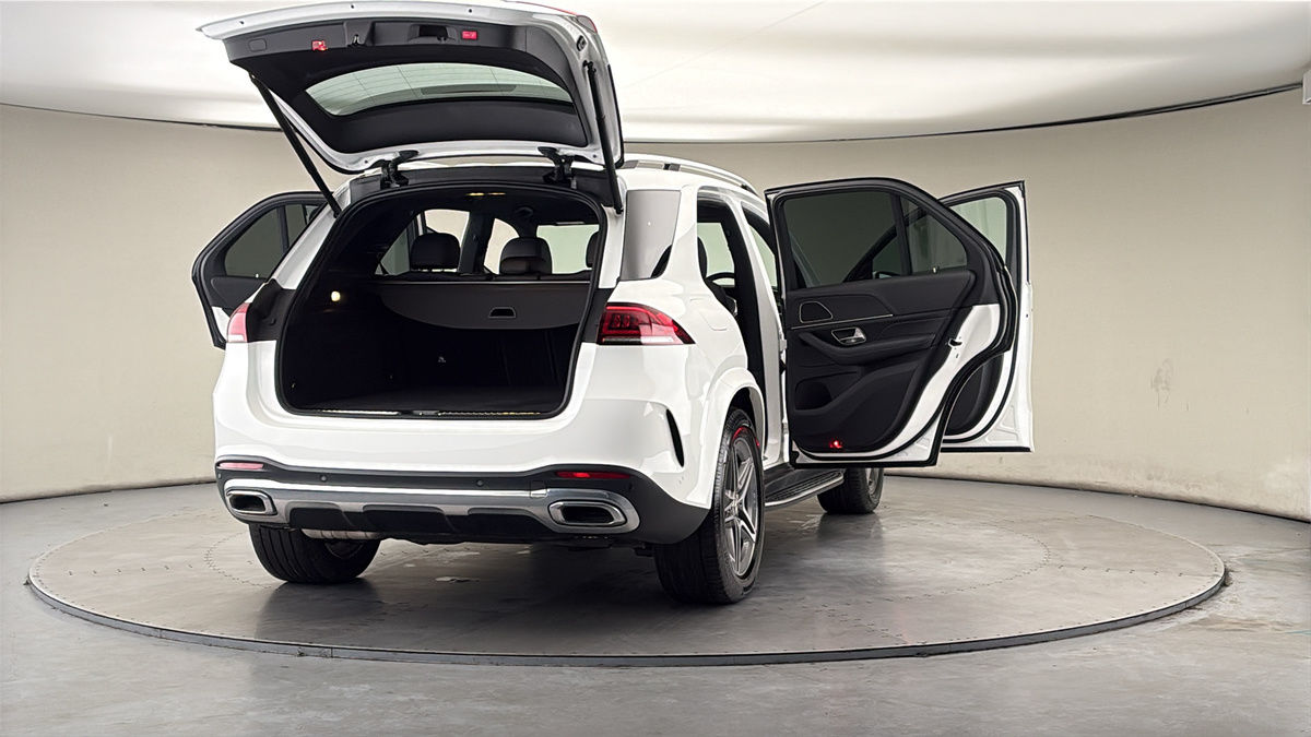 More views of Mercedes-Benz GLE