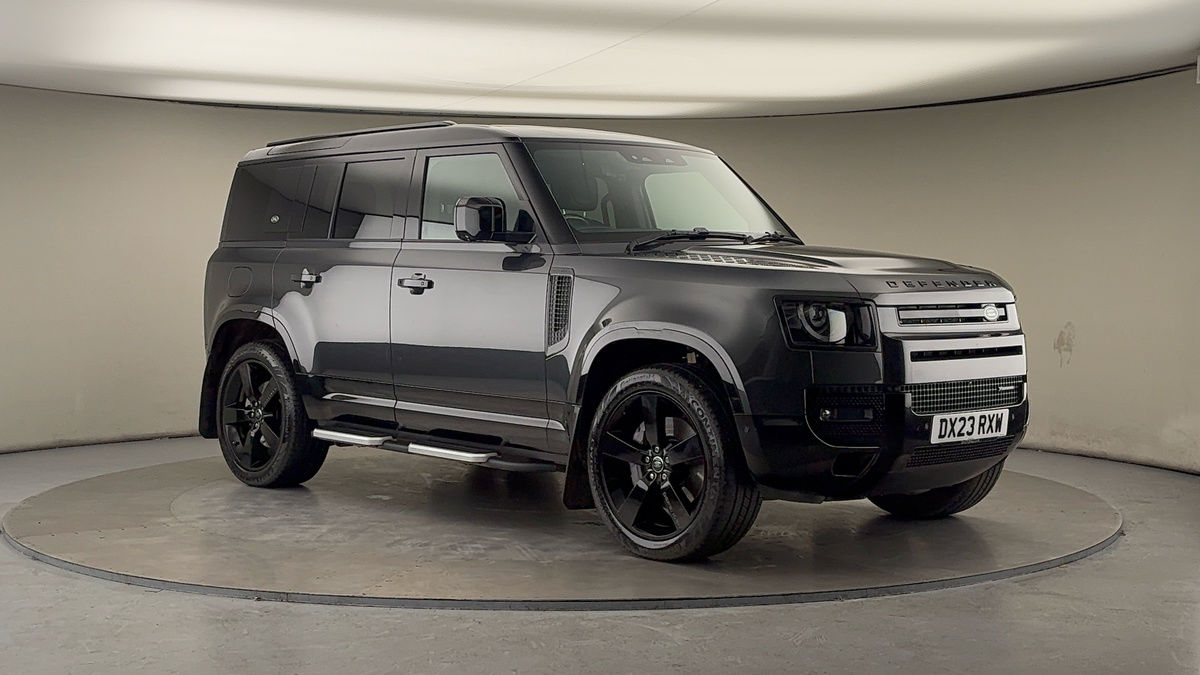 More views of Land Rover Defender 110