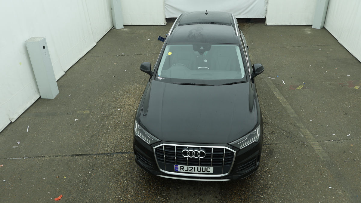 Audi Q7 Image 7
