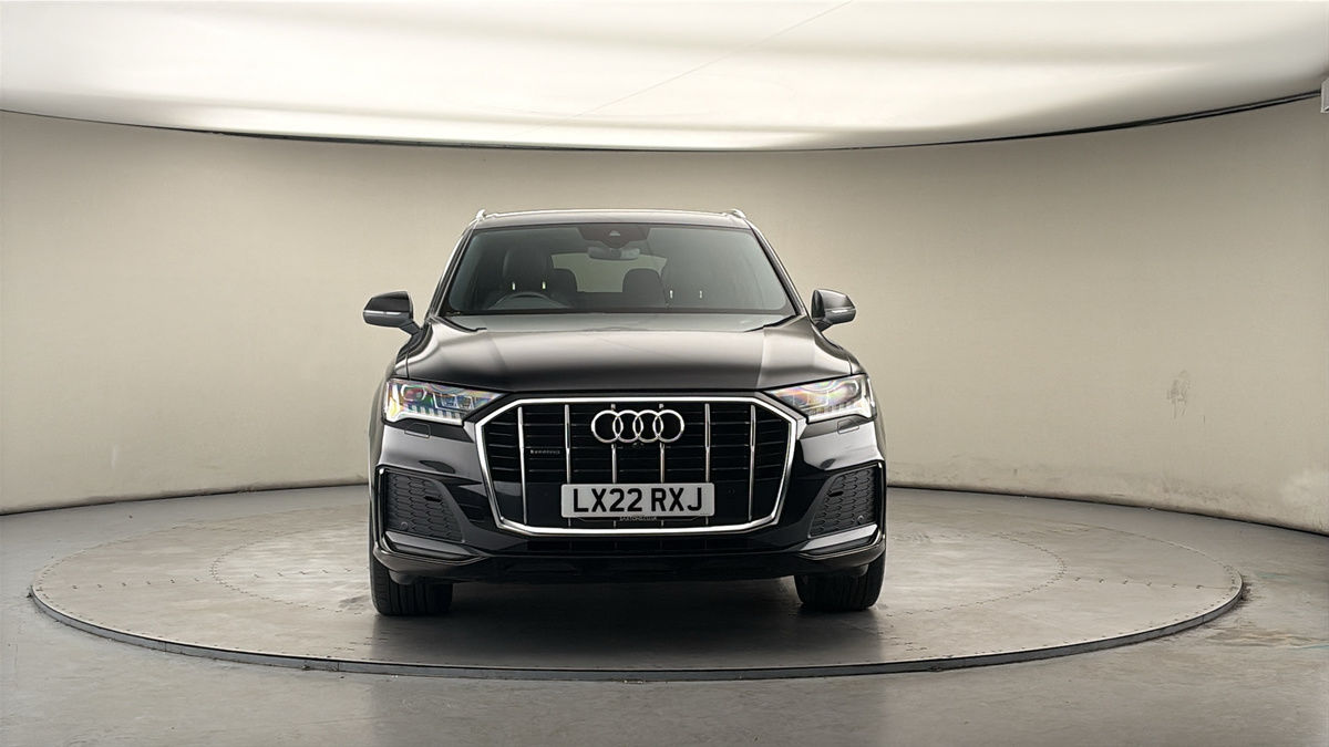 More views of Audi Q7