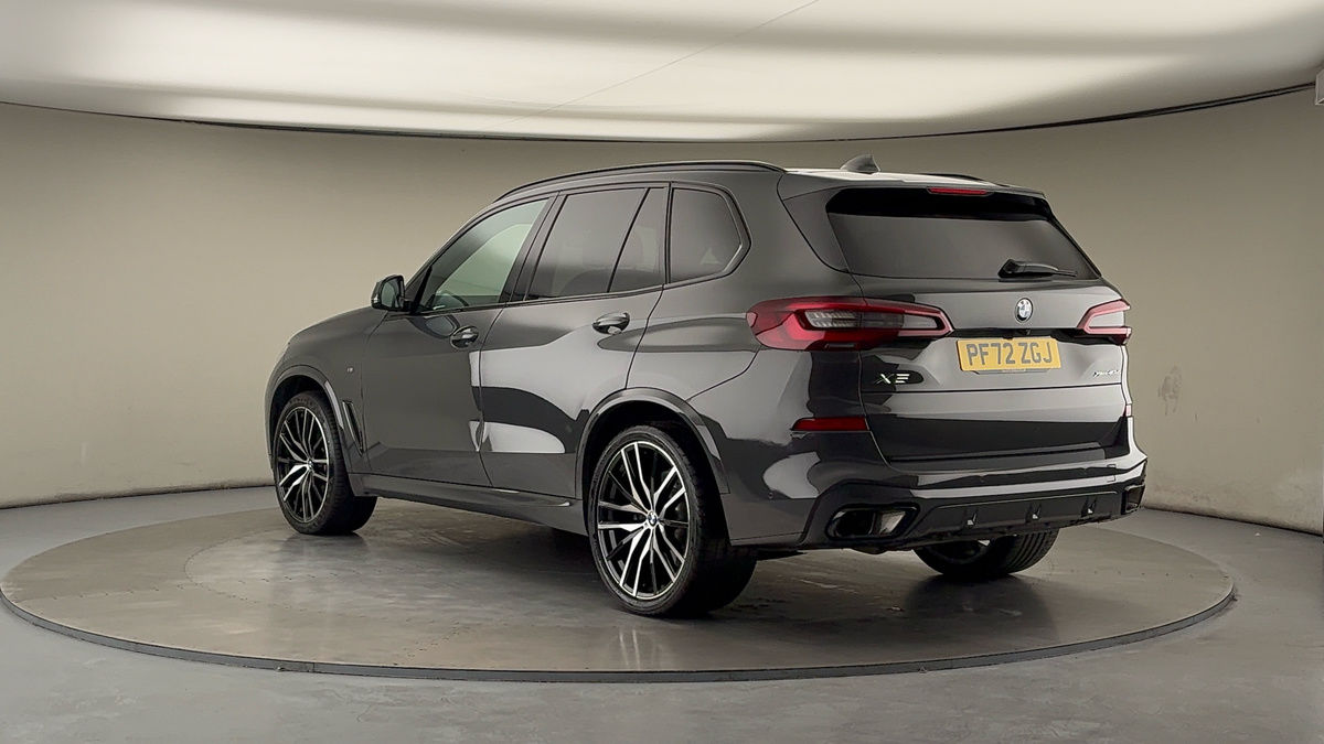 BMW X5 Image 2