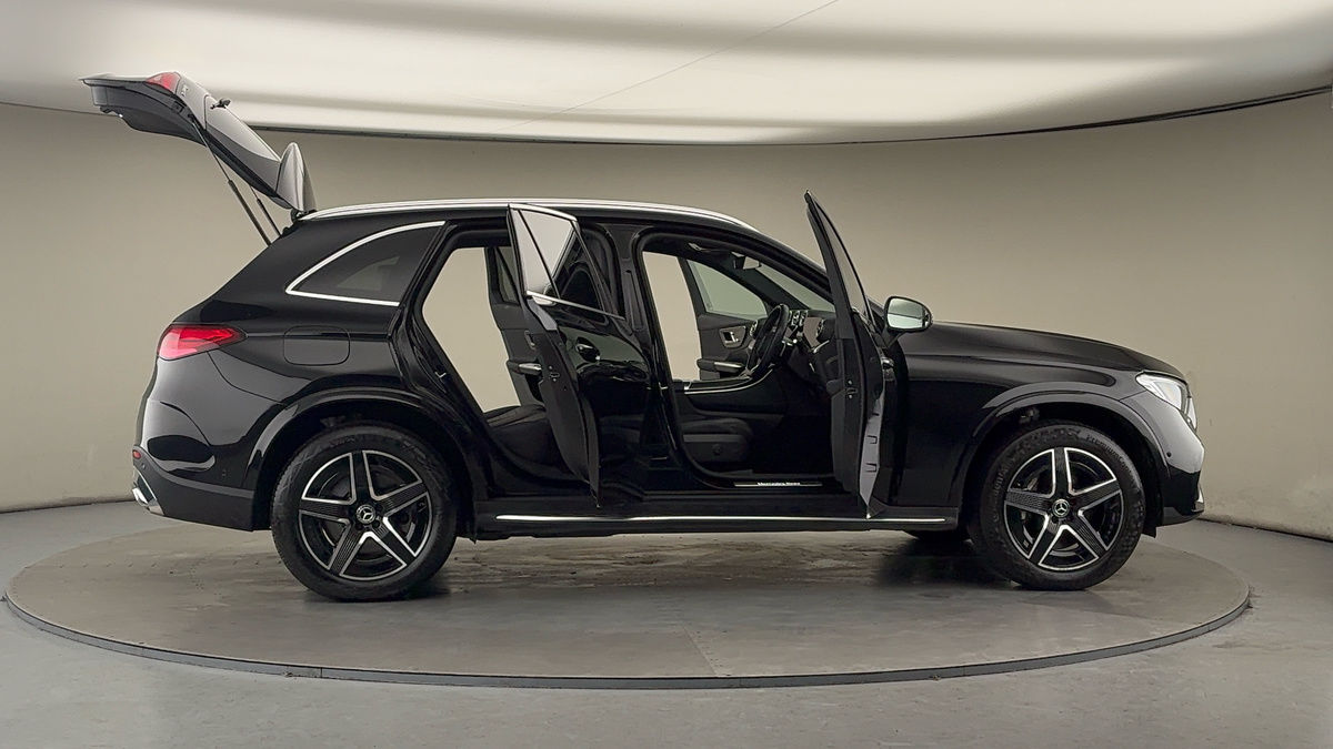 More views of Mercedes-Benz GLC