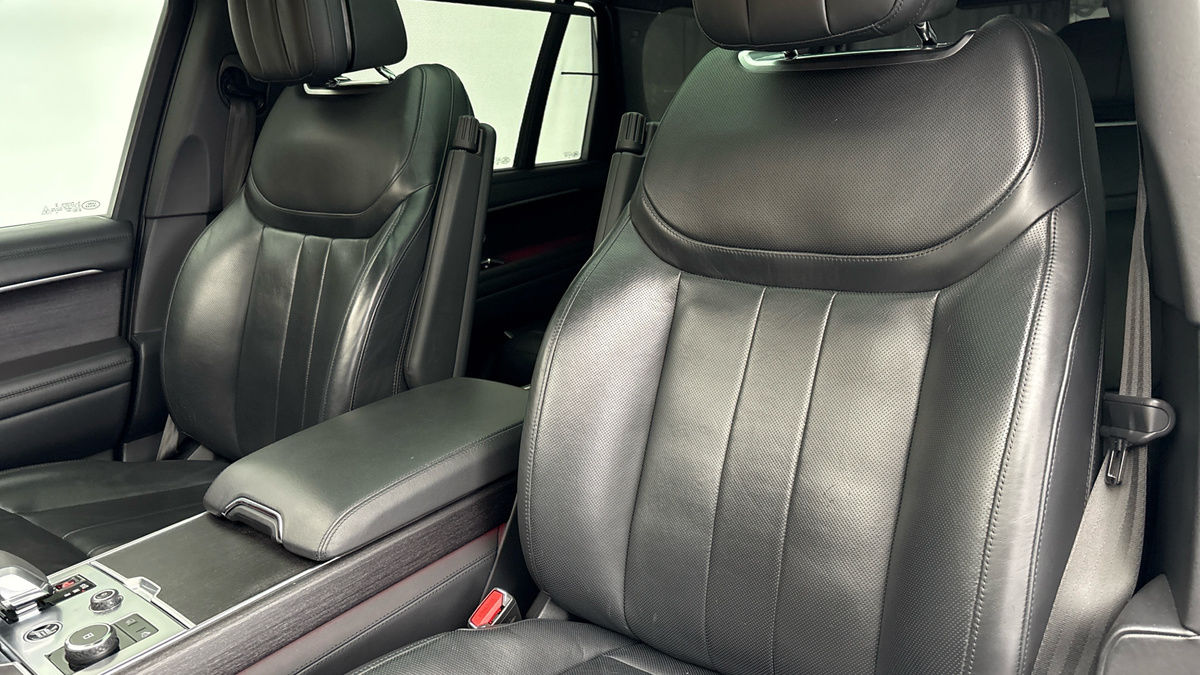 Land Rover Range Rover Image 7