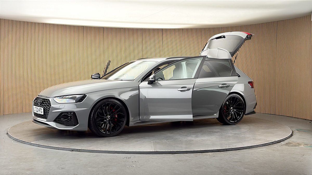 More views of Audi RS4 Avant