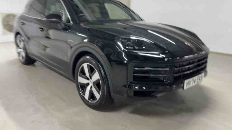 More views of Porsche Cayenne