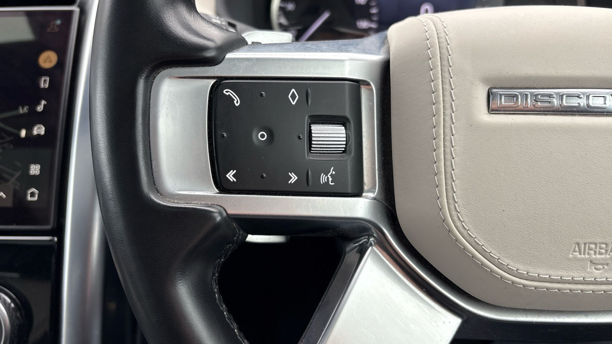 Land Rover Discovery Image 13