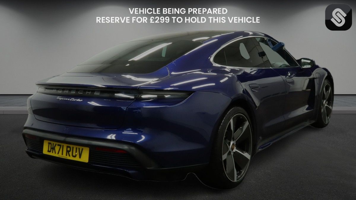 Porsche Taycan Image 4