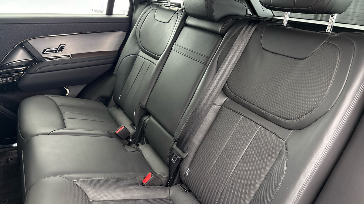 Land Rover Range Rover Sport Image 8