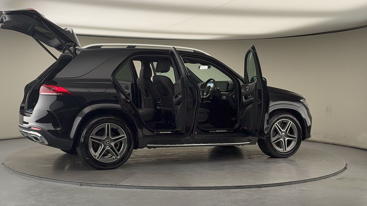 More views of Mercedes-Benz GLE