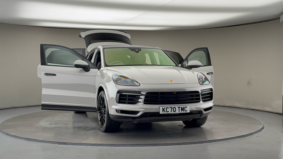 More views of Porsche Cayenne