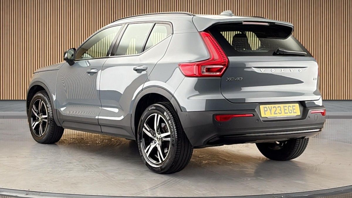 Volvo XC40 Image 2