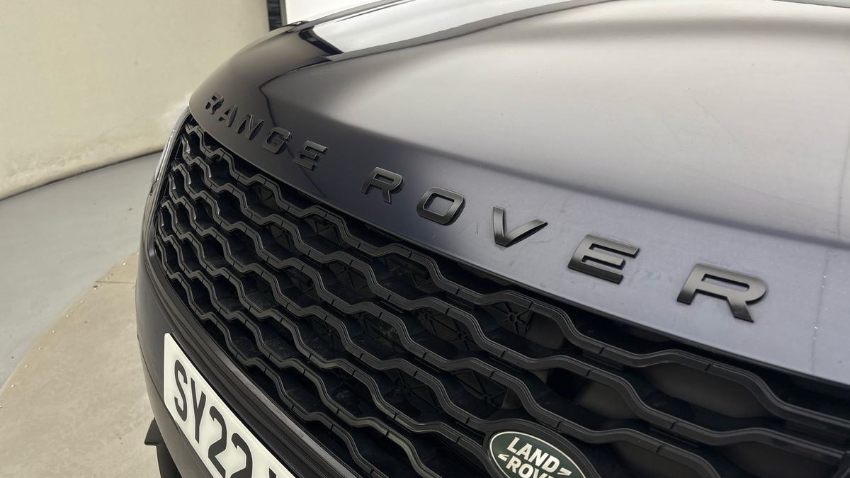 Land Rover Range Rover Velar Image 24