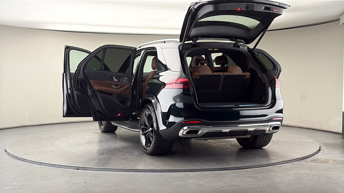 More views of Mercedes-Benz GLE