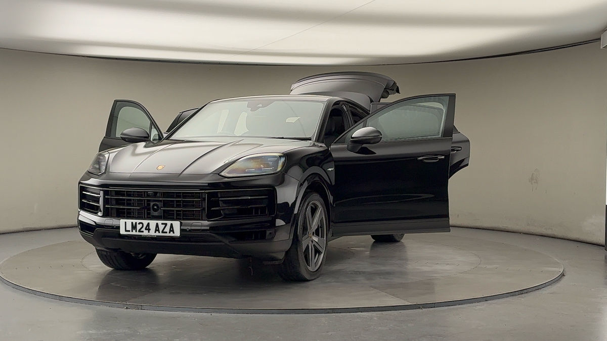 More views of Porsche Cayenne