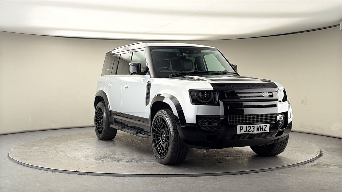 More views of Land Rover Defender 110