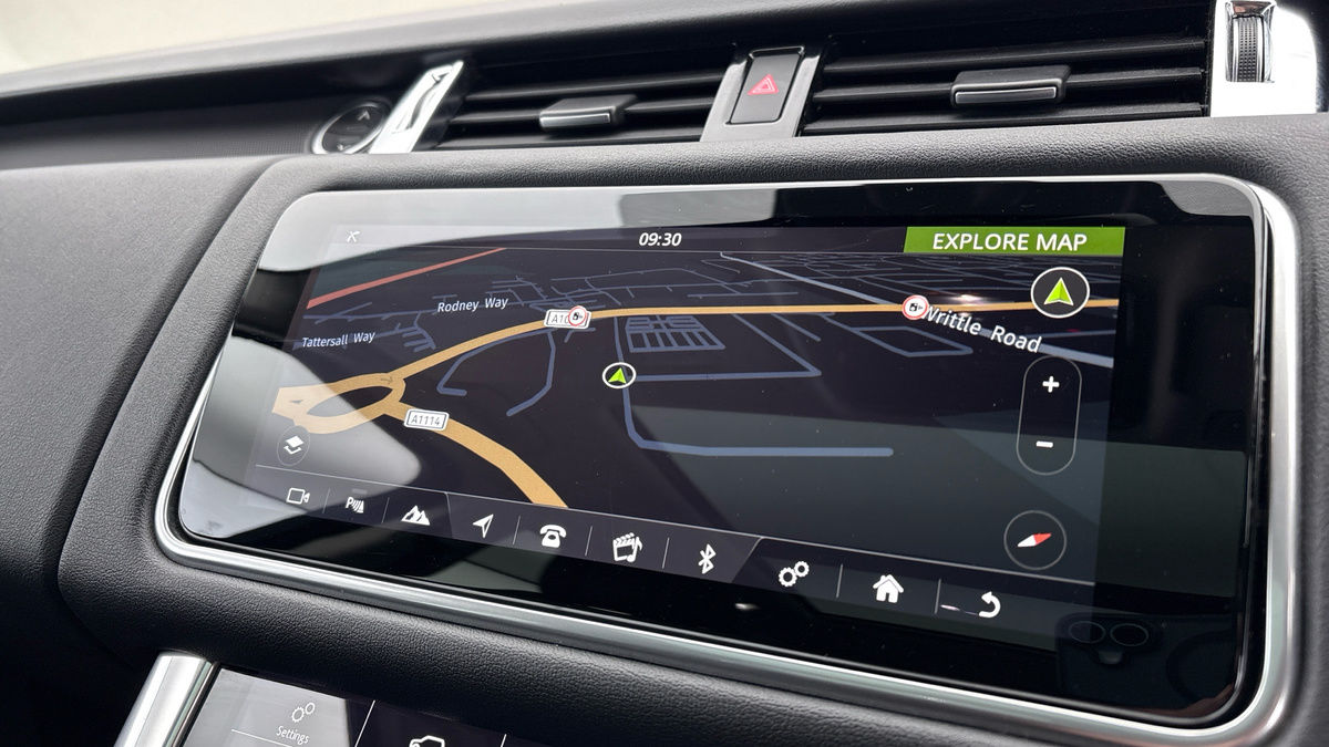 Land Rover Range Rover Sport Image 17