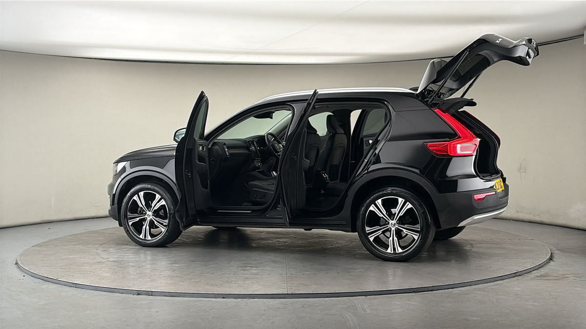 More views of Volvo XC40