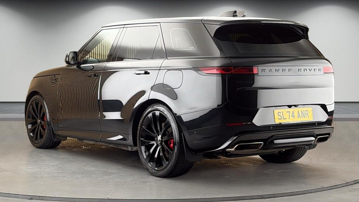 Land Rover Range Rover Sport Image 2