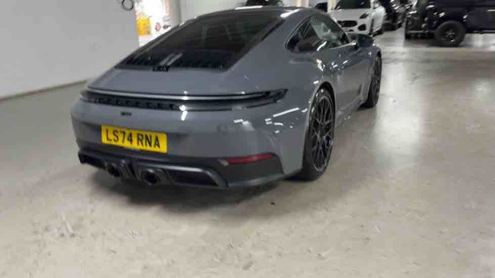 More views of Porsche 911