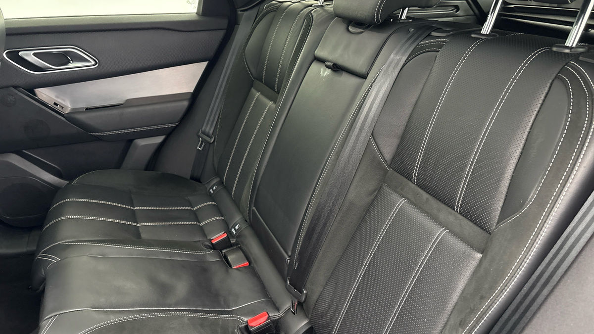 Land Rover Range Rover Velar Image 8