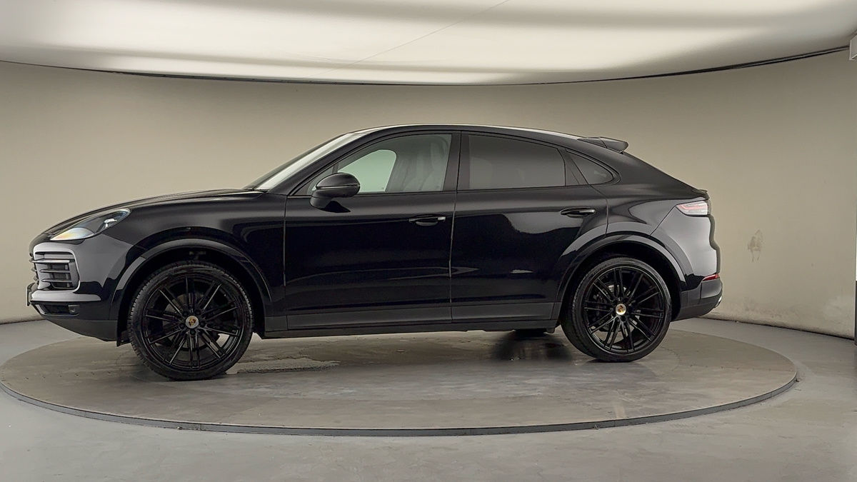 More views of Porsche Cayenne