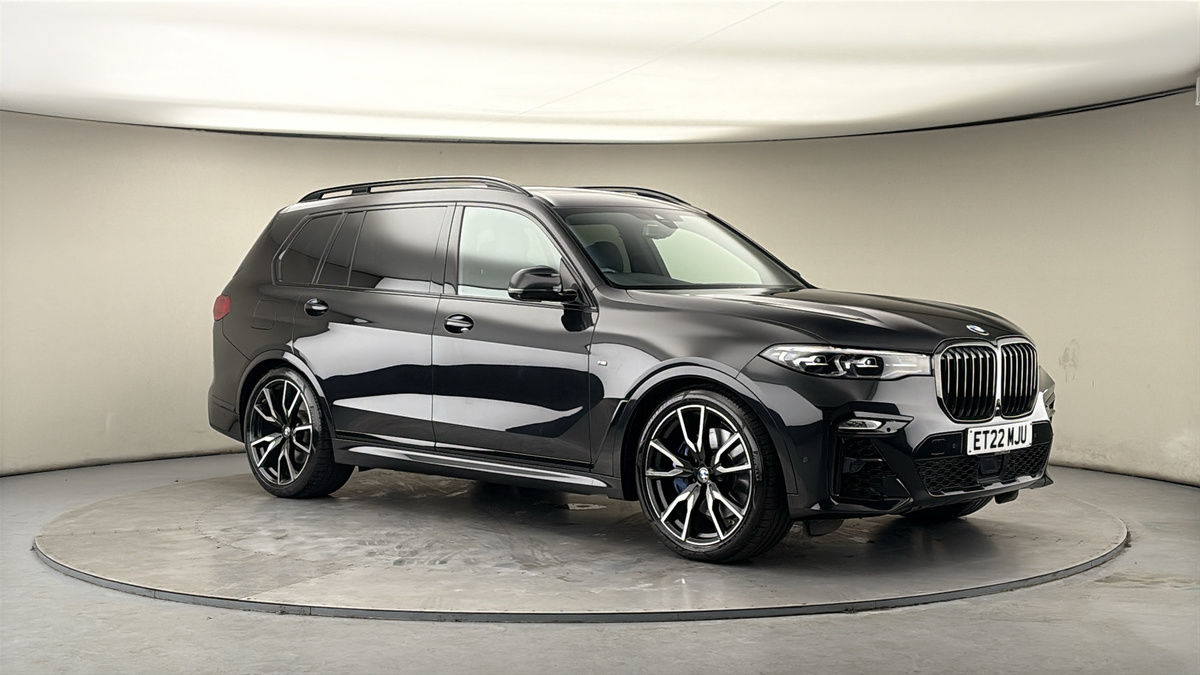 More views of BMW X7
