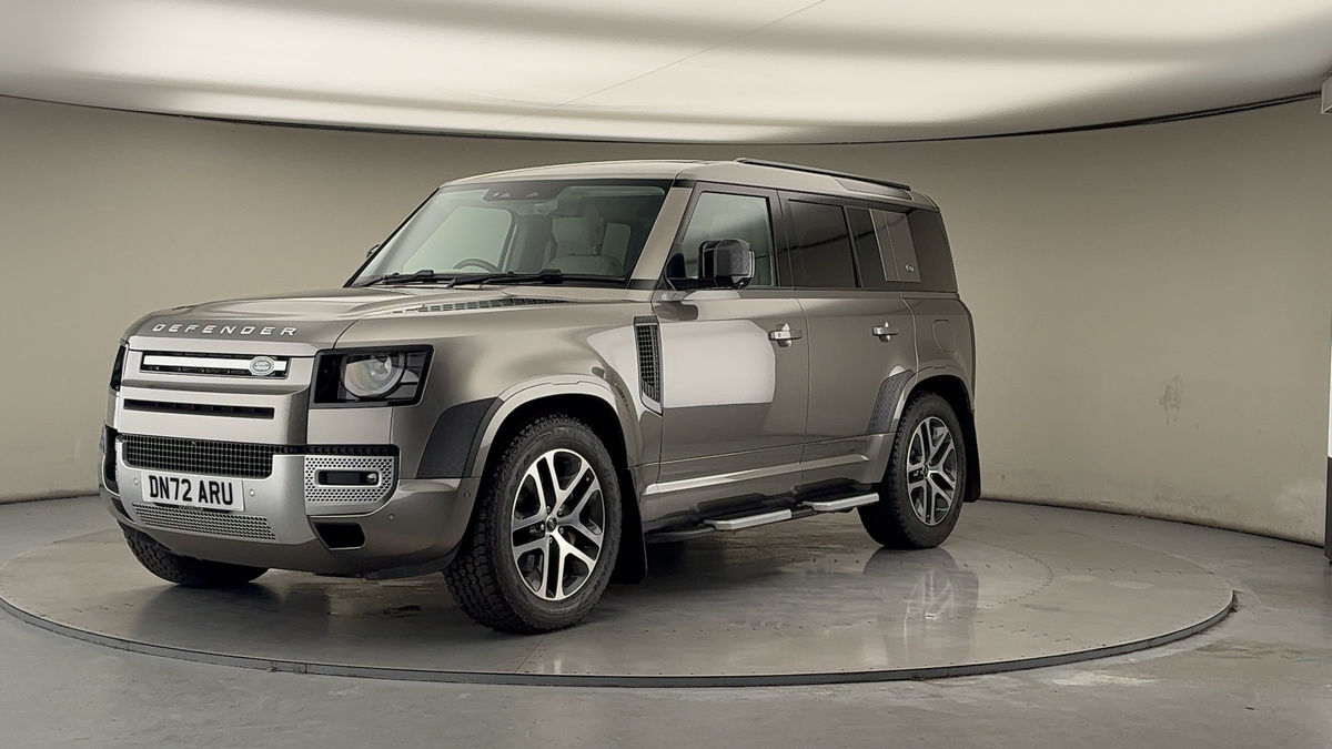 More views of Land Rover Defender 110