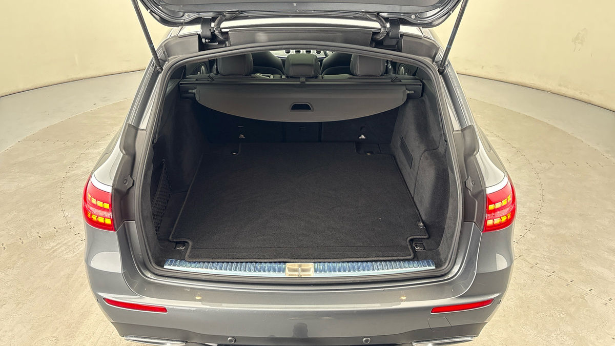 Mercedes-Benz E Class Image 11