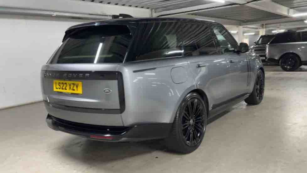 More views of Land Rover Range Rover
