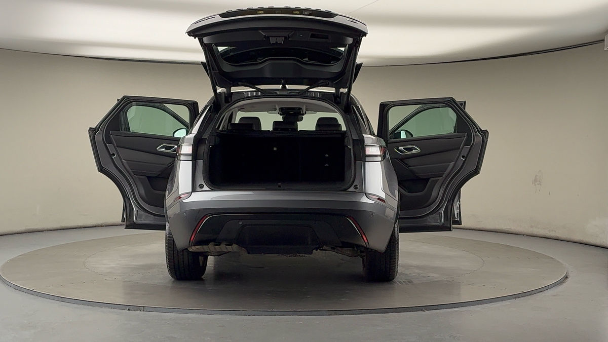 More views of Land Rover Range Rover Velar