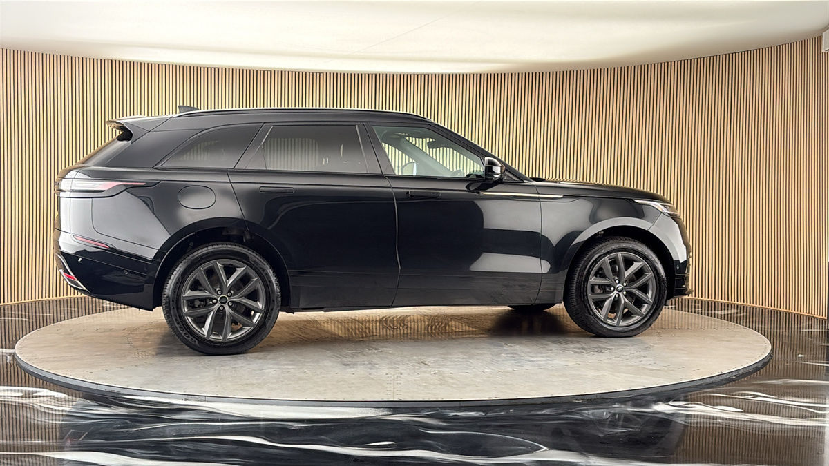 More views of Land Rover Range Rover Velar