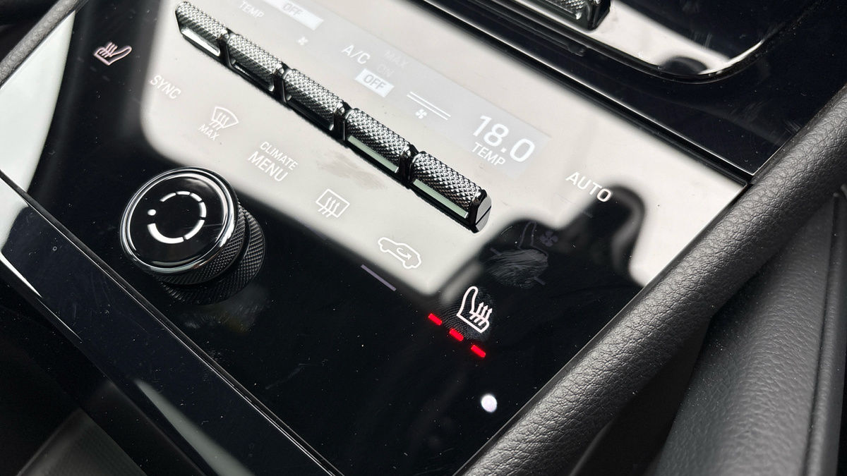 Porsche Cayenne Image 29