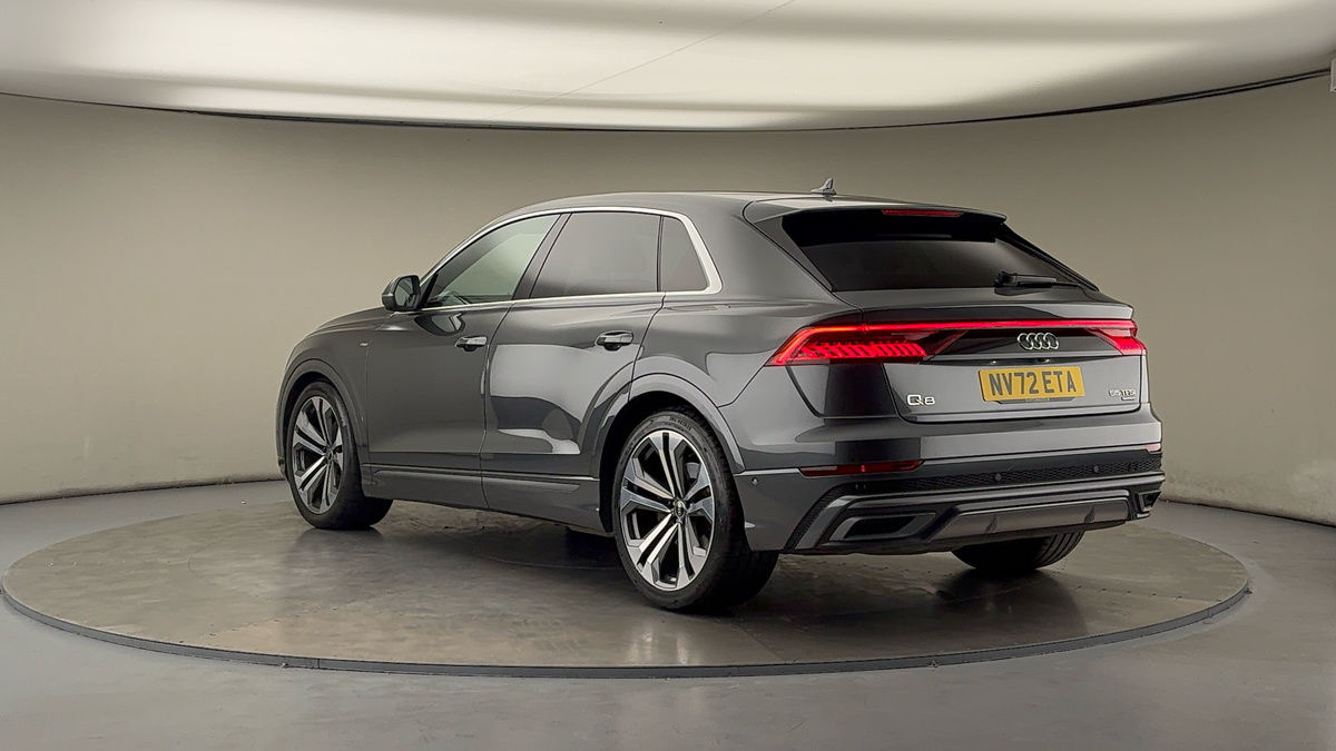 Audi Q8 Image 2