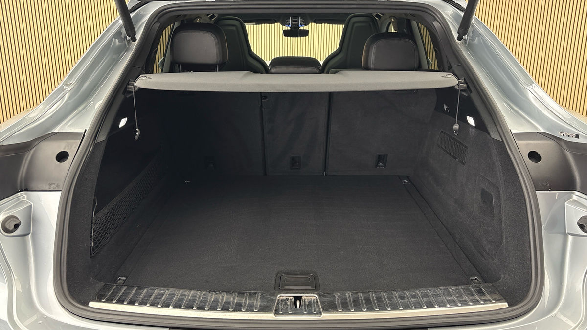 Porsche Cayenne Image 11