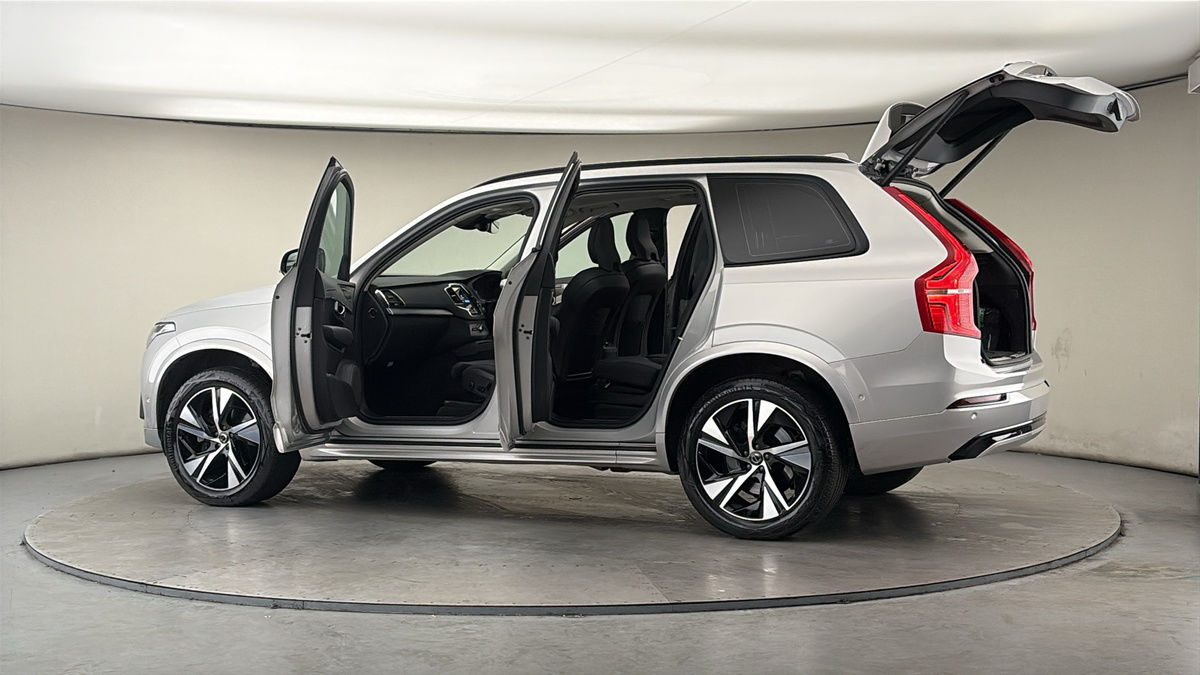 More views of Volvo XC90