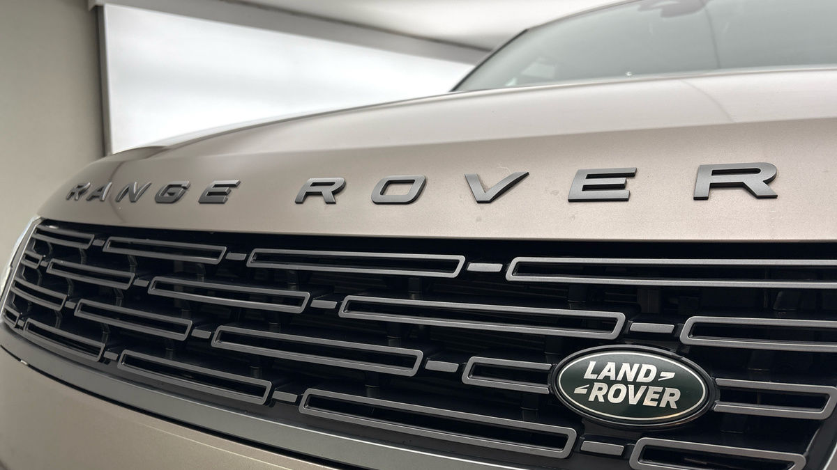 Land Rover Range Rover Sport Image 24