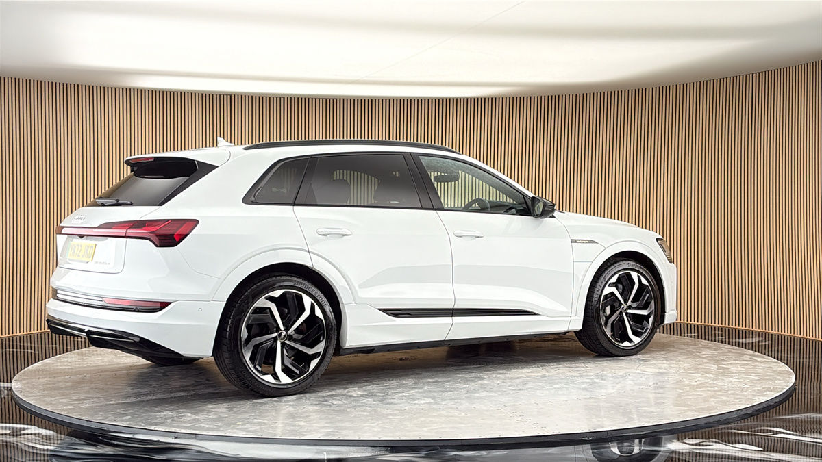 More views of Audi e-tron