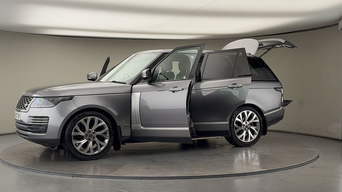 More views of Land Rover Range Rover