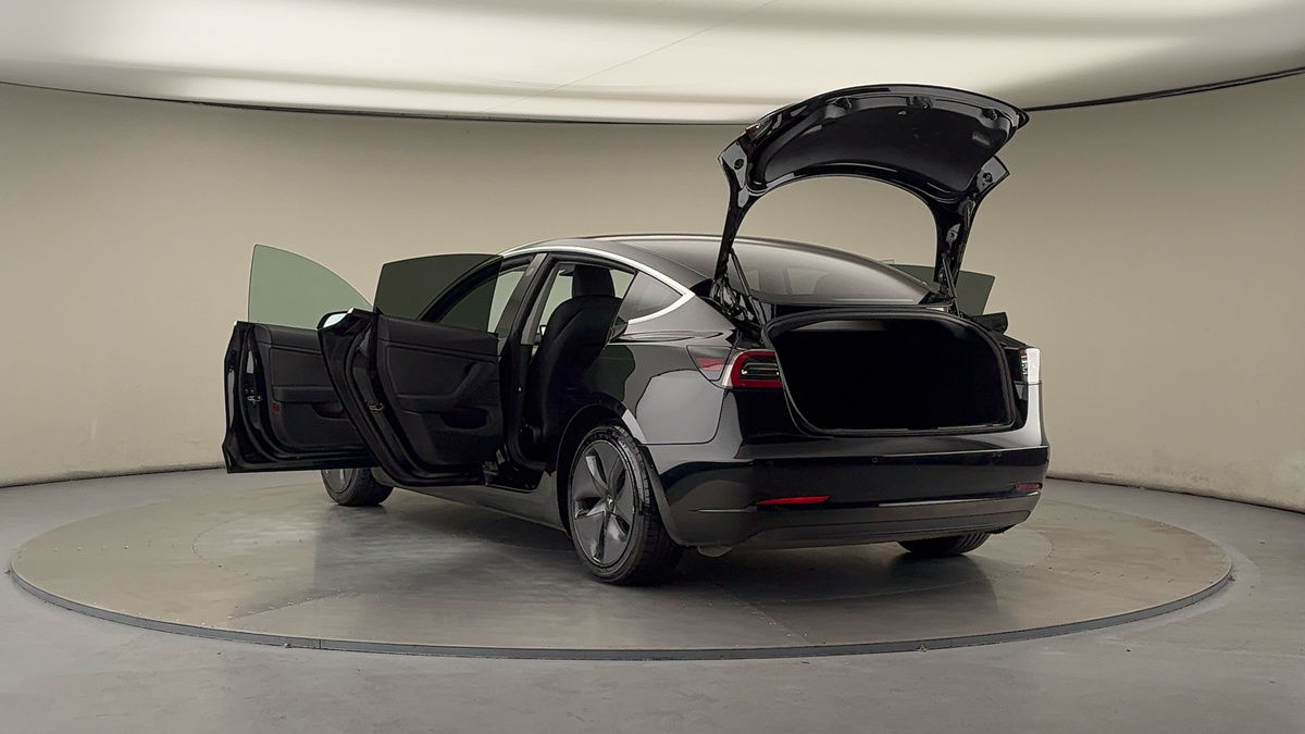 Tesla Model 3 Image 23