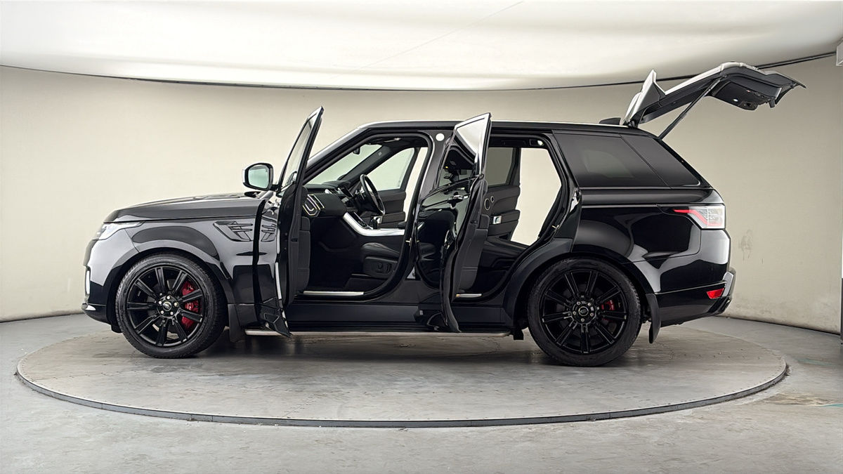 More views of Land Rover Range Rover Sport