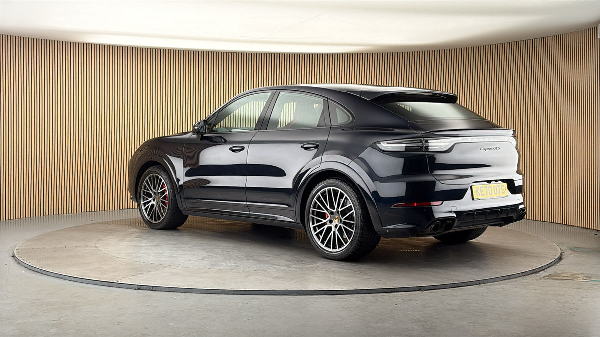 More views of Porsche Cayenne