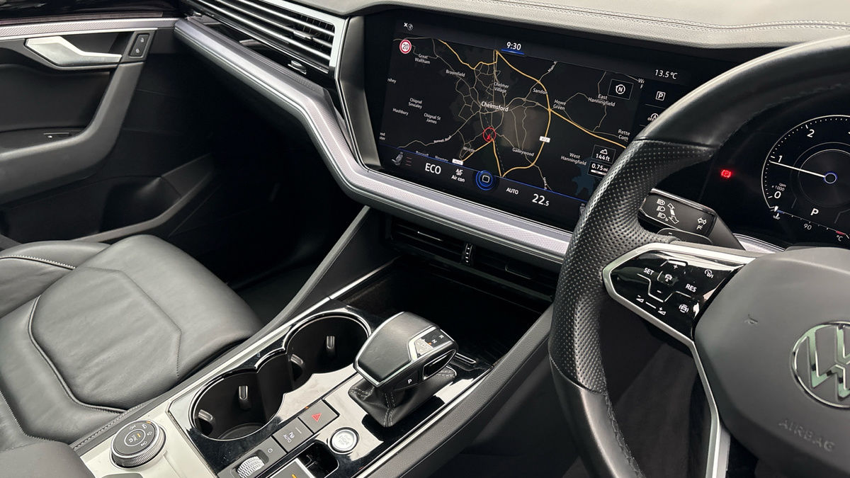 Volkswagen Touareg Image 18