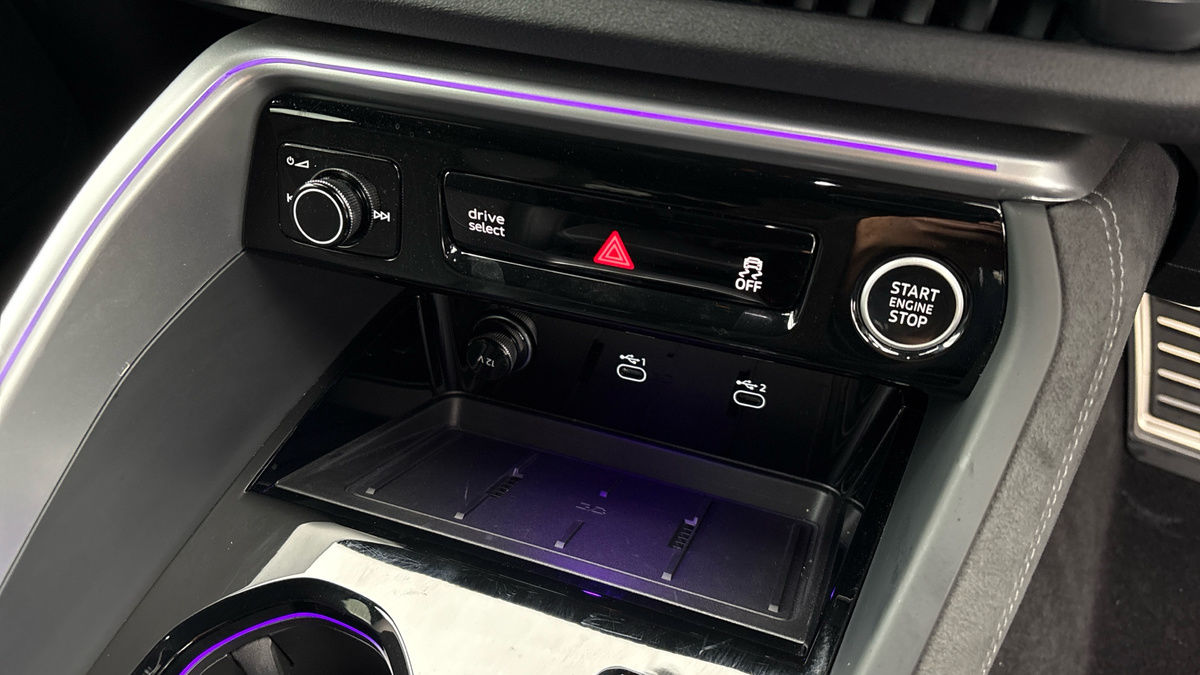 Audi Q5 Image 25