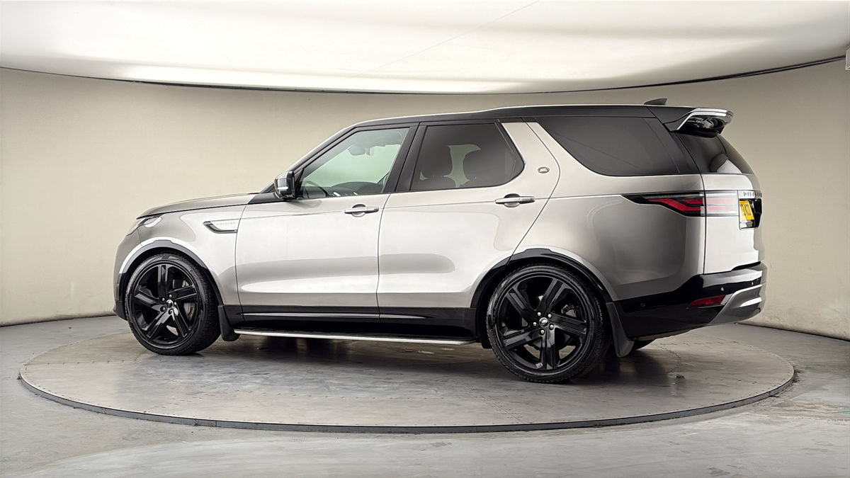 More views of Land Rover Discovery