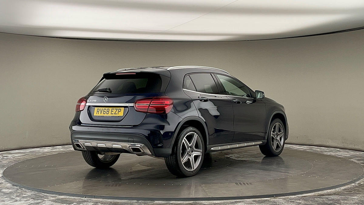 More views of Mercedes-Benz GLA