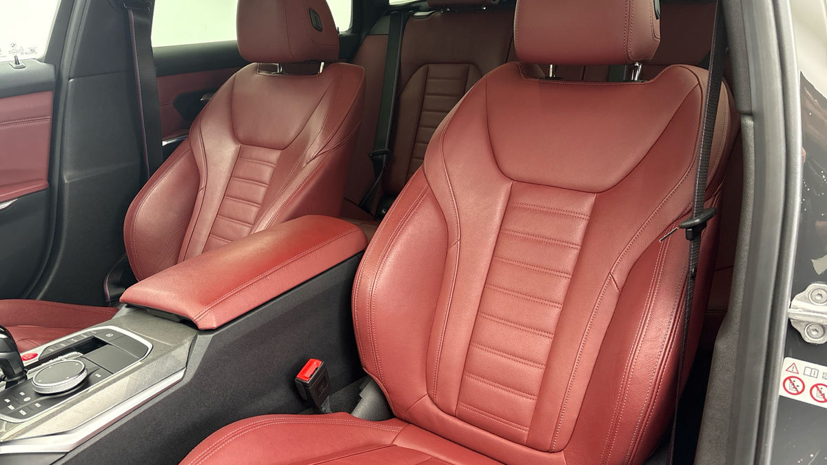 BMW 3 Series Image 7