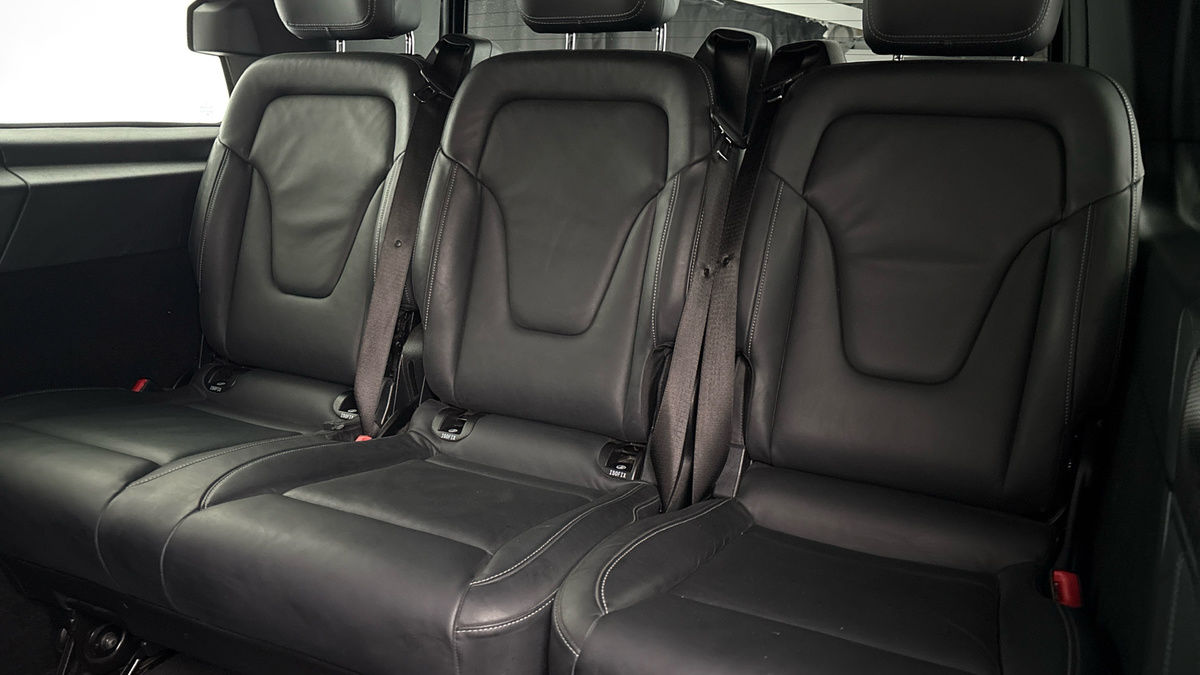 Mercedes-Benz V Class Image 9