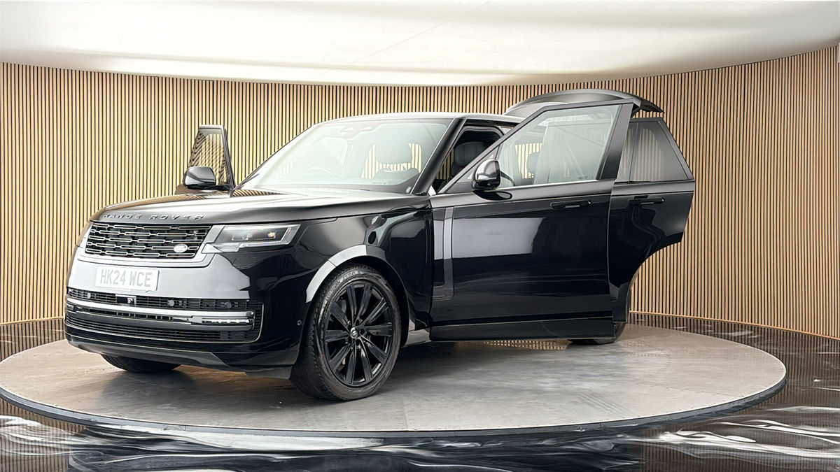 More views of Land Rover Range Rover