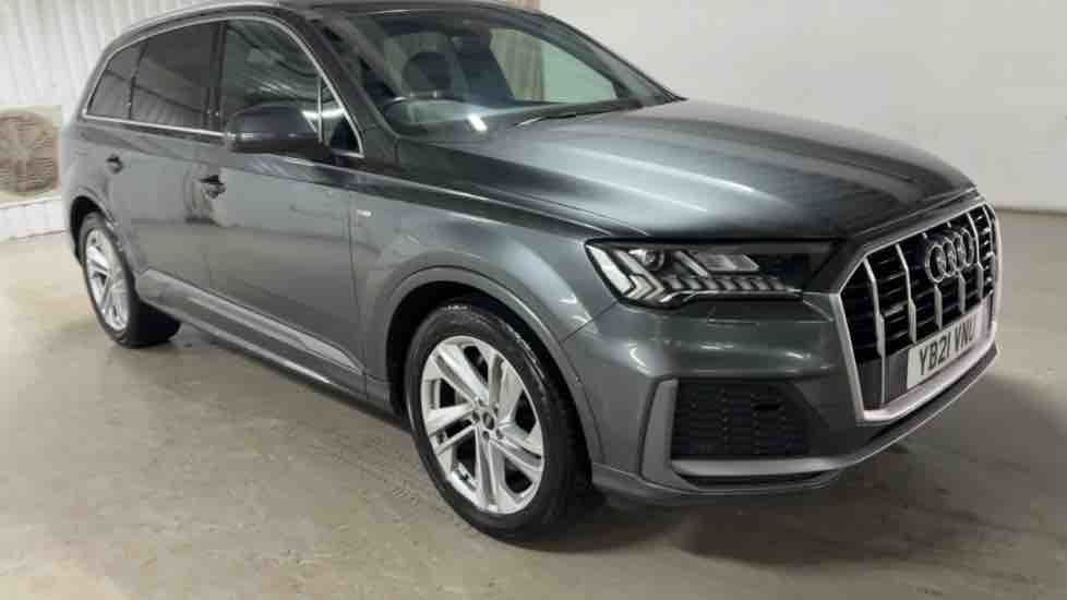 More views of Audi Q7